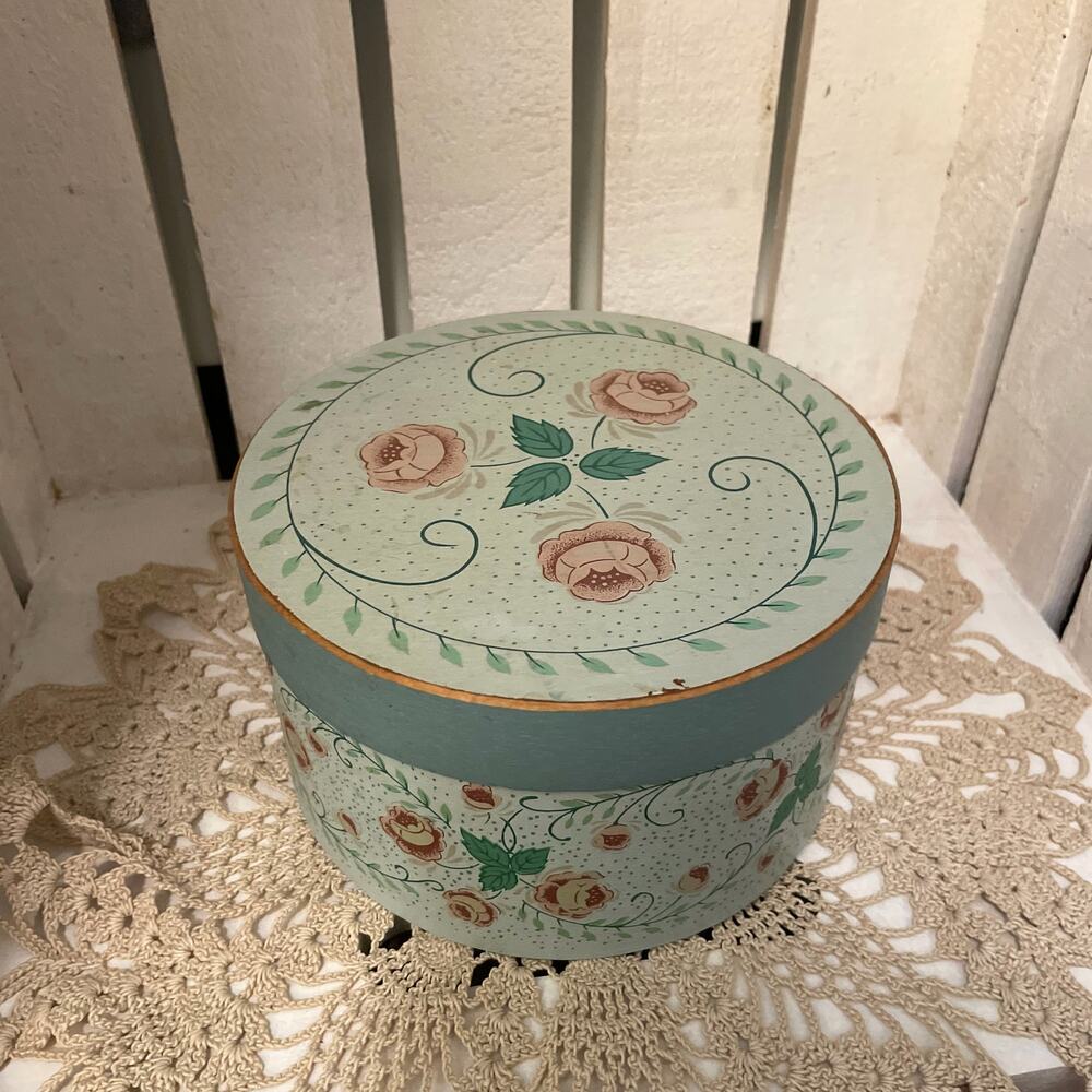 Vintage Cottage-core Floral Beverly Baker 1984 Wooden Box